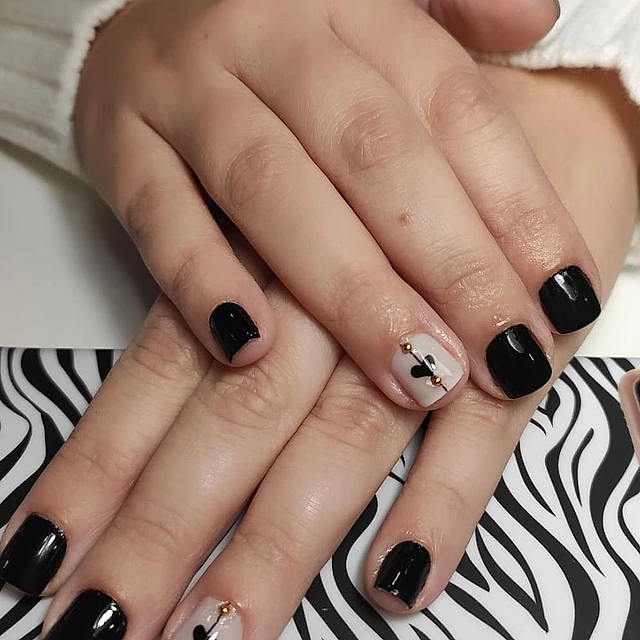 Raquel Almeida Nails Design manicura